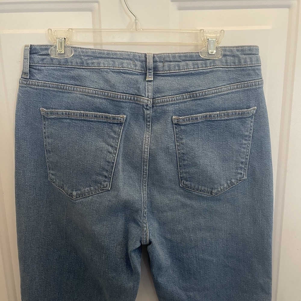 Free People Hi Rise Raw‎ Hem Straight Leg Medium Wash Jeans Size 32